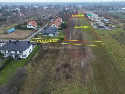 Działka z przeznaczeniem usługowo mieszkaniowym