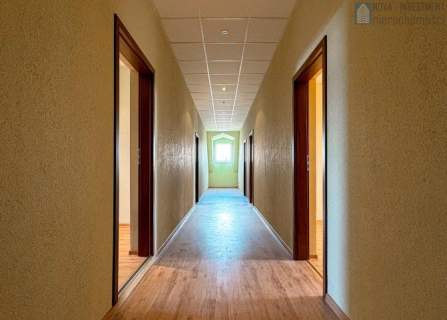 Biura 20-140m2 c.o w cenie Karolinki parking
