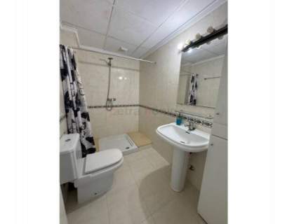 Apartament w Hiszpanii z prywatnym solarium i basenem