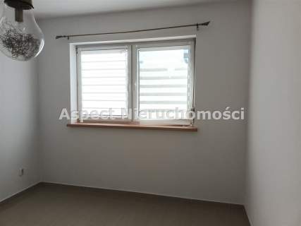 Nowoczesny dom z basenem