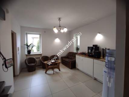 Bud. usługowy 360m2 - biura gabinety medyczn/kosm