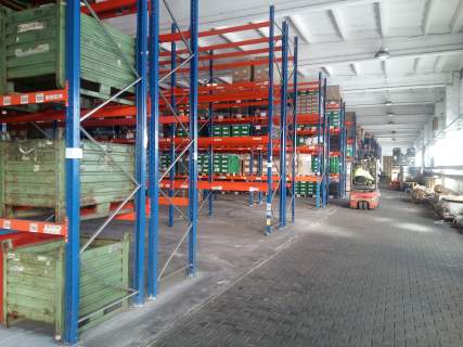 Wynajem Magazynu 8 000m2 I Częstochowa, 9 000 miejsc pal.