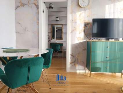 2-pokojowy apartament z klimatyzacją przy Porcie