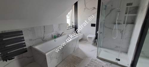 DOM 293m2 SERWIS SAMOCHODOWY 490m2