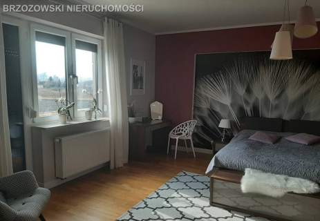 Raszyn, 300 m2, 6 pokoi, dz. 555 m2, 2016 r.