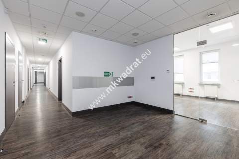 LUX 320m BIURO Z 3 GARAŻAMI w BIUROWCU PRZY METRZE