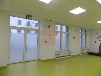 Nieruchomość komercyjna do wynajęcia, 130 m2, Warszawa