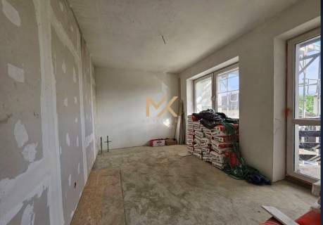 Dom 300m2, 9 pokoi