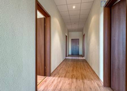 Biura 20-140m2 c.o w cenie Karolinki parking