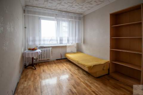 Na sprzedaż przestronne 4-pokojowe mieszkanie