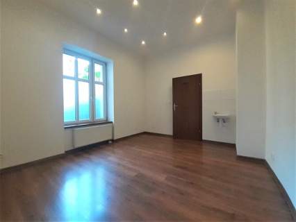 Lokal użytkowy,3 pok.,63 m2,centrum,Słowackiego12