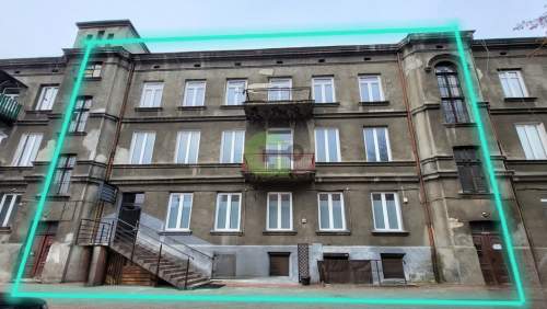 Cały pion w kamienicy Aleje N.M.P. Częstochowa