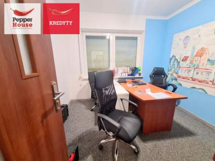 Biura lub mieszkania 125,1m2 2 tarasy