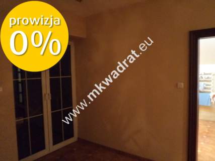 Dom z dużą działką. Też dla firmy.