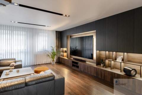 Dwupoziomowy apartament w świetnej lokalizacji.