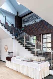 Obiekt restauracyjno - hotelowy
