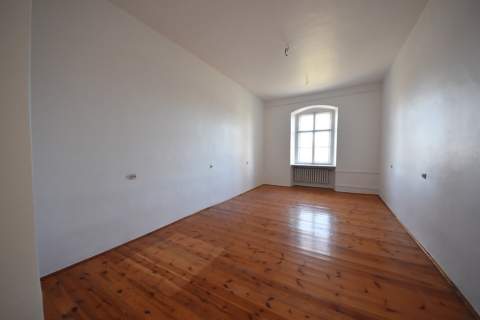 Na wynajem Barokowy Dwór Biskupice, Opolskie.