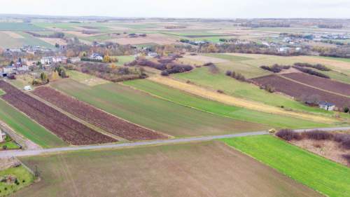 Działka budowlana Woźniki 1379m2