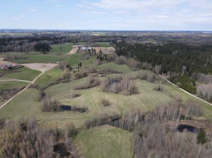 Bardzo malowniczy teren pod posiadłość