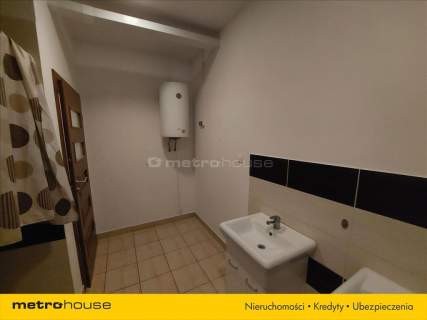 Hala produkcyjna plus biura plus dom 700 m2, Łódź