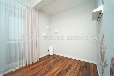 Ekskluzywny apartament z tarasem na sprzedaż