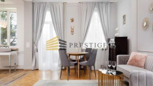Klimatyczny 3 pokojowy apartament z historią