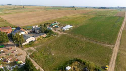 Działka budowlana Lubsza 768m2