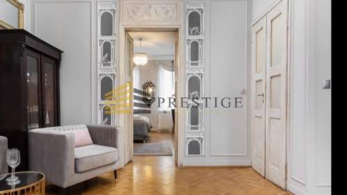 Klimatyczny 3 pokojowy apartament z historią