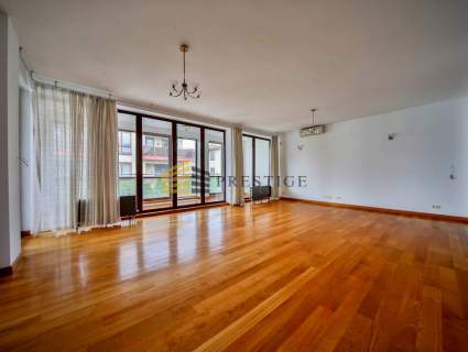 Prestige free standing house Old Wilanow