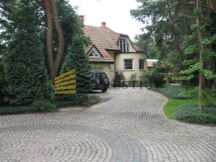 Luksusowa rezydencja z duzym ogrodem