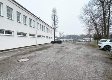 c.o. i prąd w cenie parking 52m2 dobry dojazd