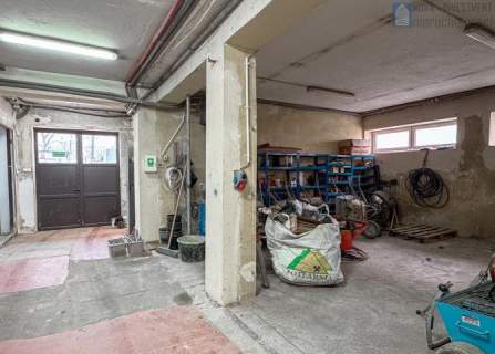 c.o. i prąd w cenie parking 52m2 dobry dojazd