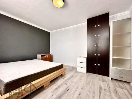ul. Nowowiejska 3 pok 90 m2 od kwietnia