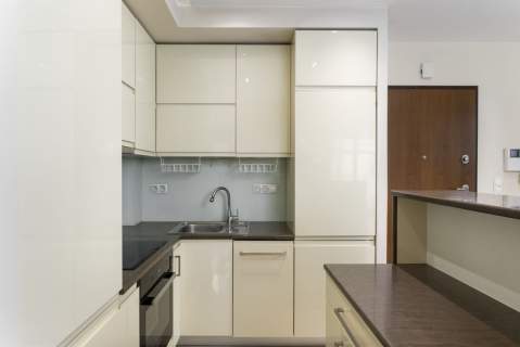 Apartament 3 pokoje - spacerem do plaży Dostępny