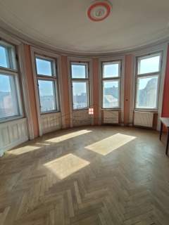 Do wynajęcia piętro kamienicy w centrum Przemyśla