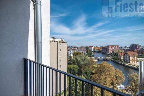 Śródmieście/2 pokoje/przestronne/balkon/garaż