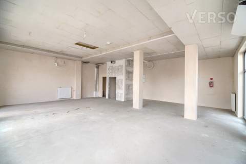 325 m2, 4 strony świata, budynek z 2024