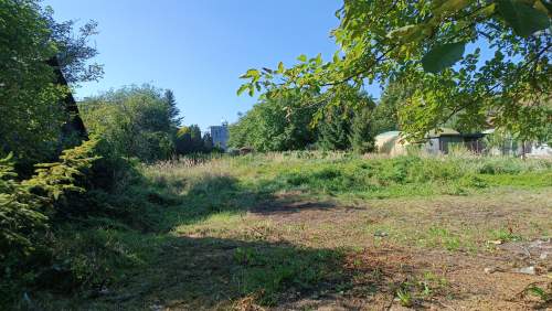 Sprzedam dom na połowie działki 650m2