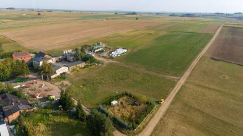 Działka budowlana Lubsza 768m2