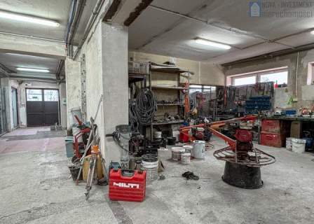c.o. i prąd w cenie parking 52m2 dobry dojazd