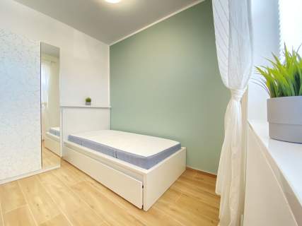  Oddzielna sypialnia Balkon Klimatyzacja Parking 