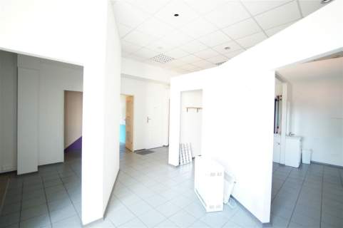 Nieruchomość komercyjna do wynajęcia, 104 m2, Opole