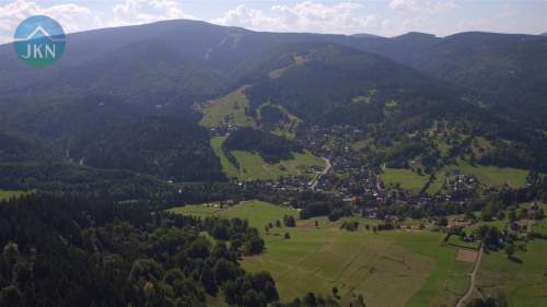 Działka rolna o pow. 806 m w otoczeniu lasu