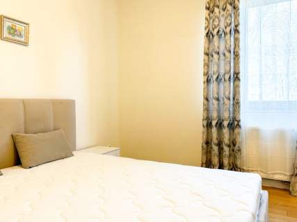 3 POK KUCHNIA DLA RODZINY BALKON UKR ENG