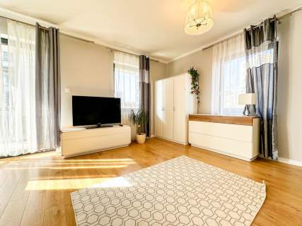 3 POK KUCHNIA DLA RODZINY BALKON UKR ENG