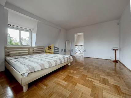Prestigious House in Perfect location Furniture