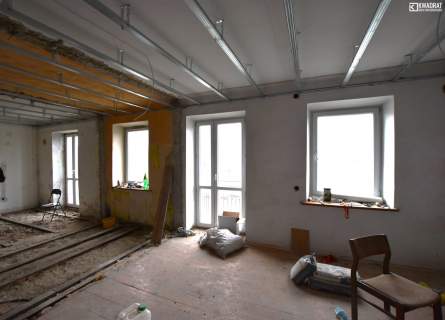 Wydzielone udziały, lokal 89.00 m2. Kamienica