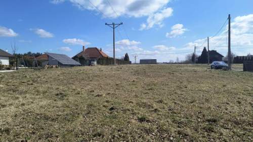 Duża, prostokątna działka
