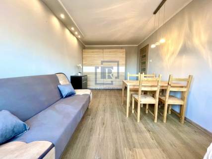 2 pokoje Balkon 2 piwnice Osobna kuchnia