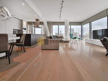 Luxurious Cosmopolitan Apartment Panoramic View